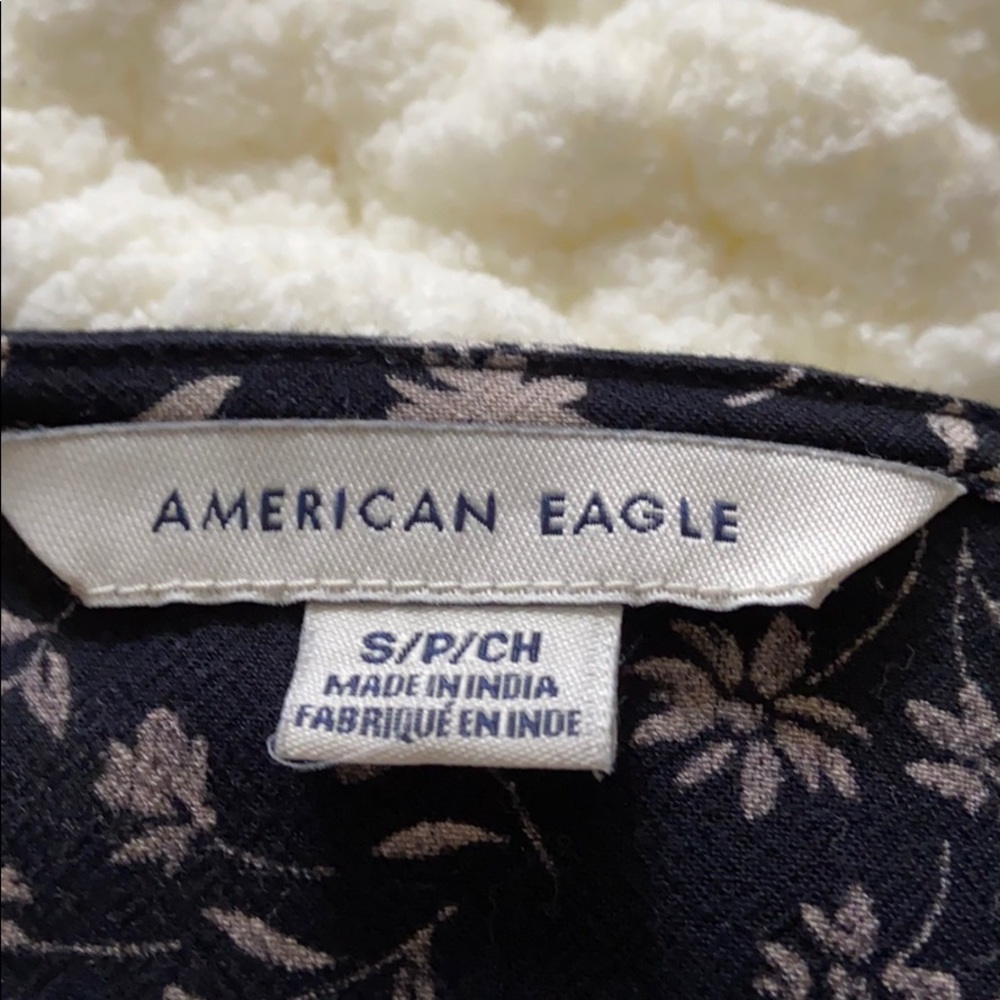 AE blouse - Picture 2 of 3